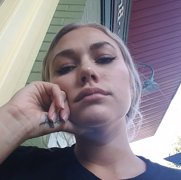 Meet your Posher, Drew - Picture 1 of 1